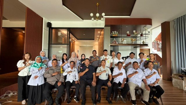 Sosialisasi Desa Binaan Imigrasi di Kubu Raya