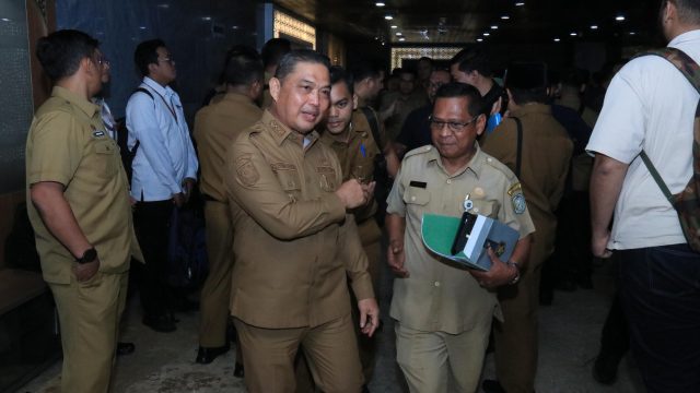 Gubernur Kalimantan Barat Ria Norsan saat mengikuti RDP Komisi II DPR RI membahas pembiayaan PPPK dan PPPK Paruh Waktu.