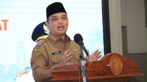 Gubernur Kalbar Ria Norsan membuka Rapat Kerja Lurah se-Kalimantan Barat di Pontianak.