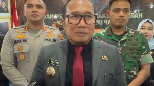 Bupati Sujiwo saat menyampaikan LPJ APBD Kubu Raya dan capaian opini WTP ke-12