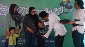 Khitanan massal gratis Bank Kalbar di Pontianak.