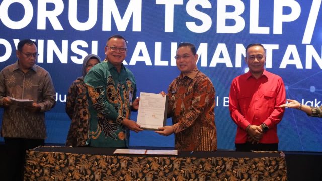 Direktur Utama Bank Kalbar Rokidi di Forum TSBLP CSR Kalbar