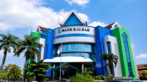 Direktur Utama Bank Kalbar Rokidi memaparkan kinerja penyaluran kredit Bank Kalbar yang mencapai Rp18,07 triliun sepanjang 2025.