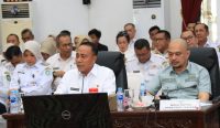 Krisantus menerima kunjungan Banggar DPR RI di Kantor Gubernur Kalbar
