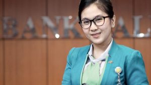 Nasabah melakukan transaksi di kantor Bank Kalbar selama periode Ramadan 2026 dengan jam operasional yang disesuaikan.