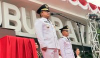 Sujiwo saat upacara HUT ke-81 RI di Kubu Raya