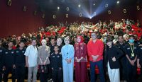 Anak yatim Pontianak nonton film Anak-Anak Bambu
