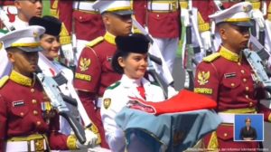 Celine asal Kubu Raya pembawa baki Paskibraka Nasional