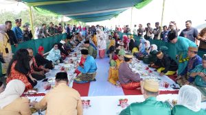 Ria Norsan membuka Festival Budaya Robo-Robo Mempawah 2026
