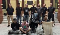 Polisi mengamankan tiga terduga pelaku pencurian meteran PDAM di Kubu Raya