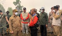 Ria Norsan meninjau lokasi karhutla di Kubu Raya