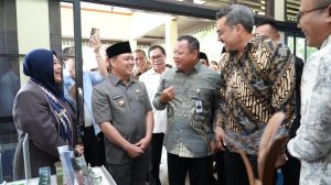 Gubernur Kalimantan Barat Ria Norsan menghadiri Bursa Wirausaha Unggulan 2026 di Universitas Tanjungpura, Pontianak.