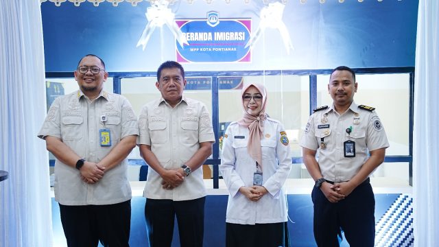 Peresmian Beranda Imigrasi di Mal Pelayanan Publik Kota Pontianak.