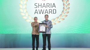 Bank Kalbar menerima penghargaan Infobank Sharia Awards 2026 untuk kinerja Unit Usaha Syariah.
